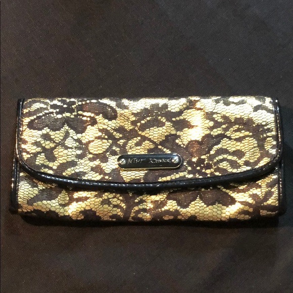 🛼Betsey Johnson Clutch - Picture 2 of 11